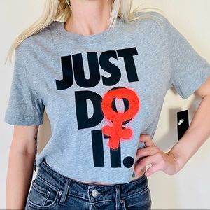 NWT Nike Just Do It Rebel Graphic Crop Tee Top